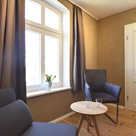 Charming In Stove With Terrace Apartamento *